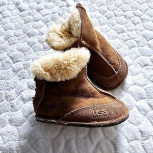 Baby uggs leather boots booties crib shoes